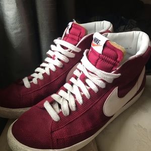 Maroon Nike Blazer. END. Release. Men’s Size 10
